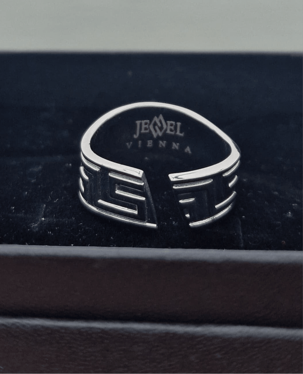 Maori Open Ring - Viennajewel