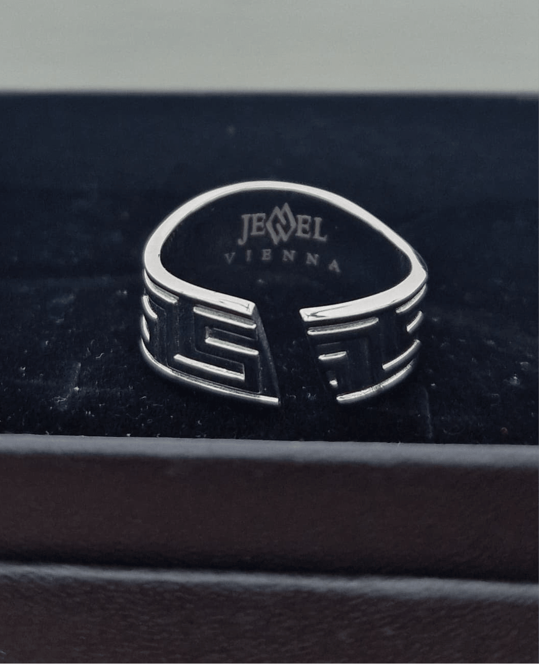 Maori Open Ring - Viennajewel